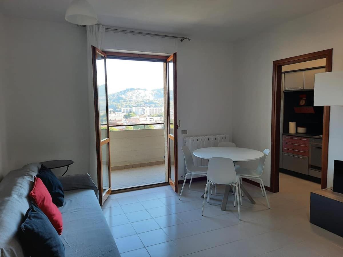Appartamento Confortevole E Ben Servito San Mariano Extérieur photo
